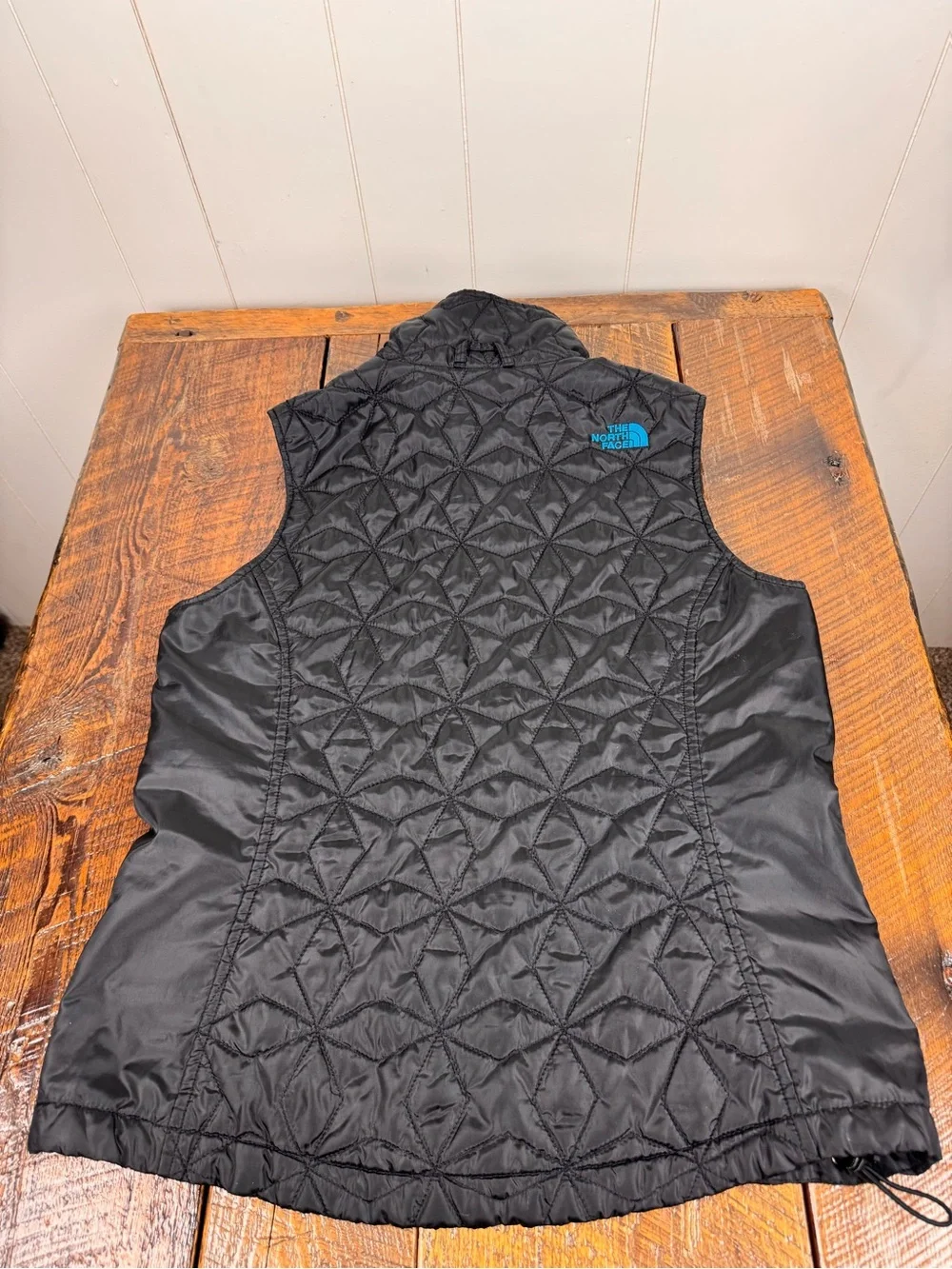 The North Face Women’s Medium Black Quilted Insulated Vest Blue Zip